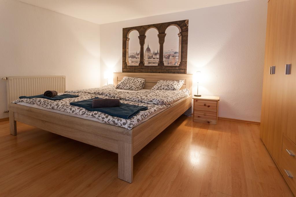 Feel At Home Apartment Budapest Exterior foto